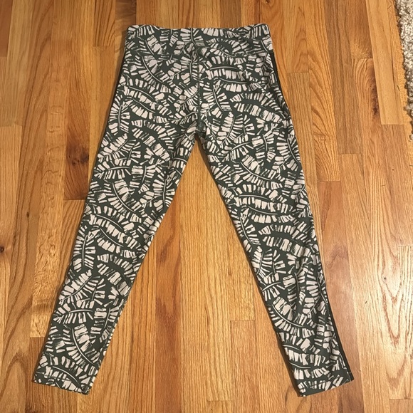 Tommy Hilfiger Sport Palm Print High Rise Compression Leggings - Picture 7 of 8